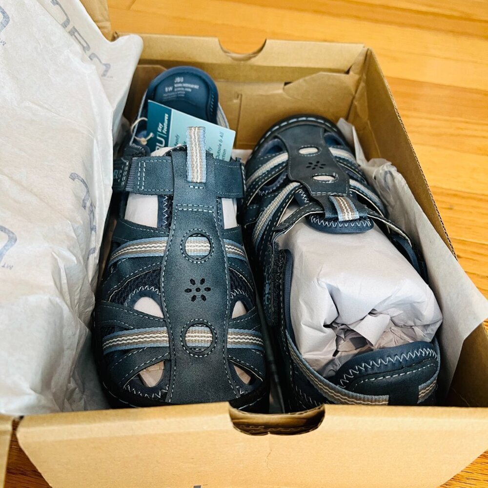 JBU Women's Regional Water Ready Oxford Flat Size 8 New With Box - Picture 4 of 16